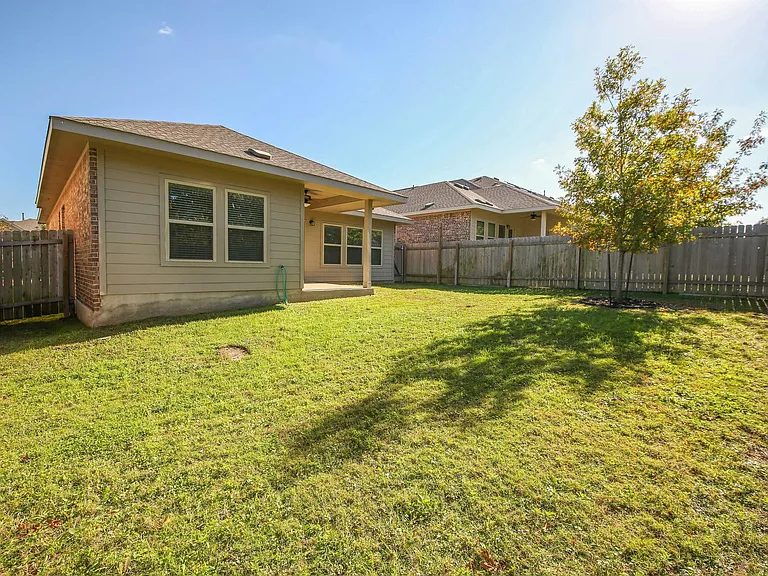 14002 Madrigal Ln — Photo 61