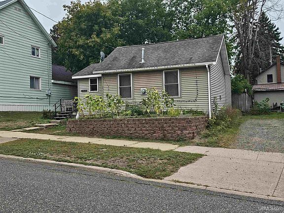 2nd image of 307 W Clark St
