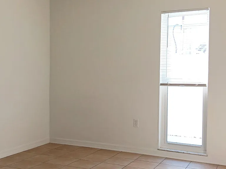 885 Beltrees St #12 — Photo 6
