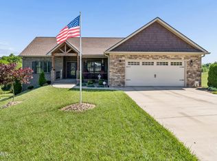 198 Manor Ln, Jonesborough, TN 37659