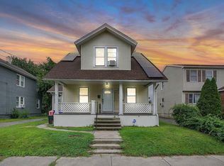 69 Monrovia St, Springfield, MA 01104