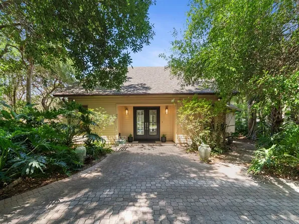 407 43rd Avenue SW, Vero Beach, FL 32968