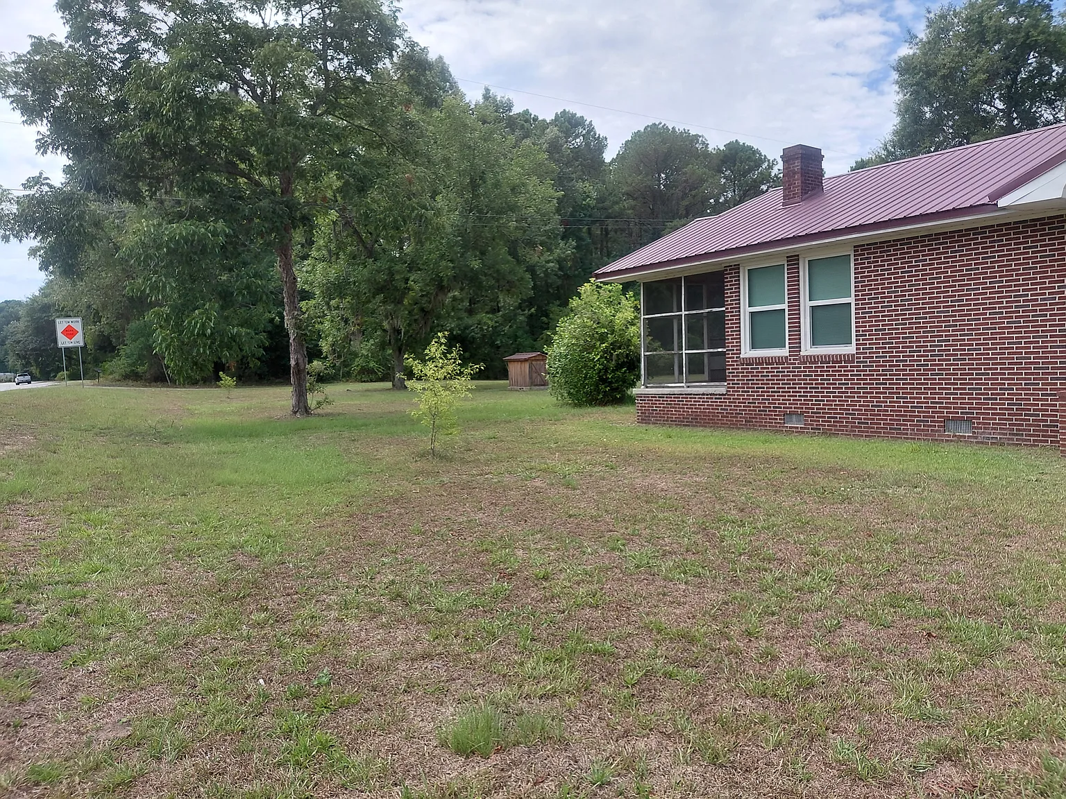 3 bed, 1254 sqft, $2,500 — Photo 3