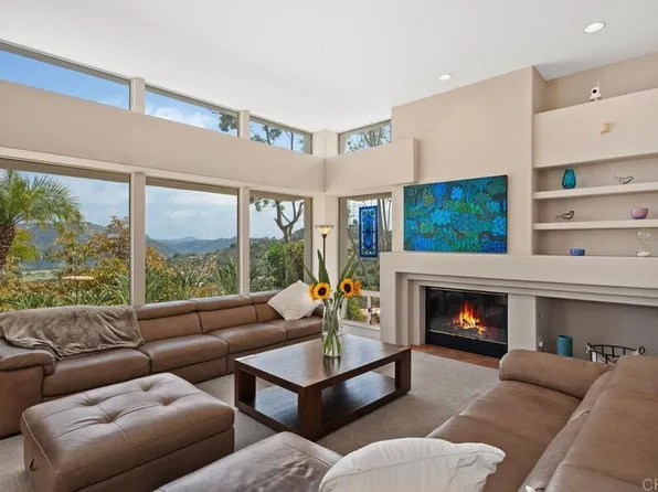 2542 Wilt Rd, Fallbrook, CA 92028