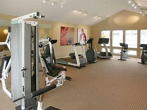 210 Glengarry Dr #2 — Photo 12