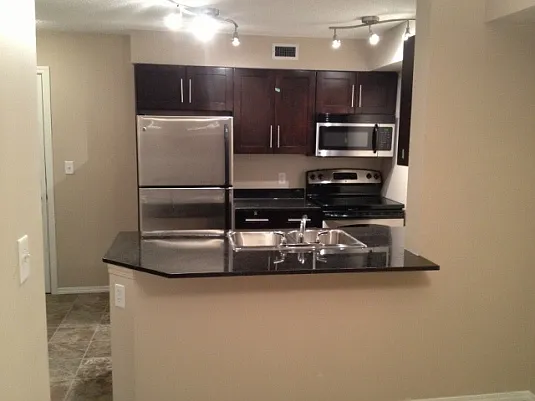 7180 80th Ave NE #412 — Photo 3