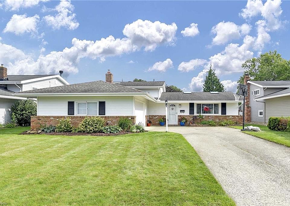 1st image of 22379 Marleen Dr