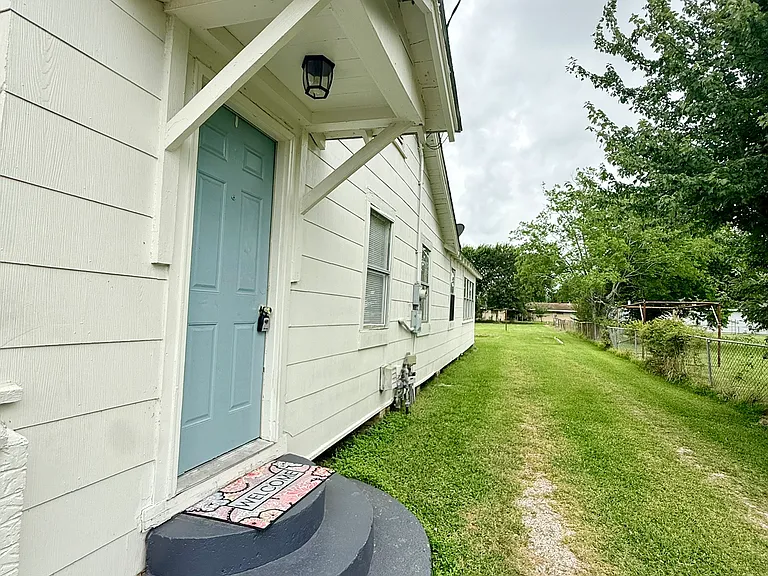 2116 Creole St — Photo 31