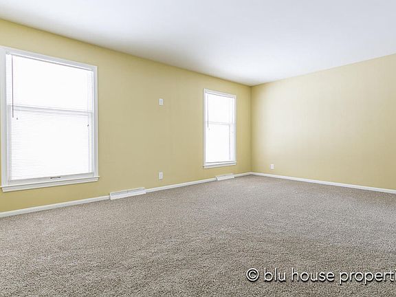 4th image of 3165 Brookshire Dr SE
