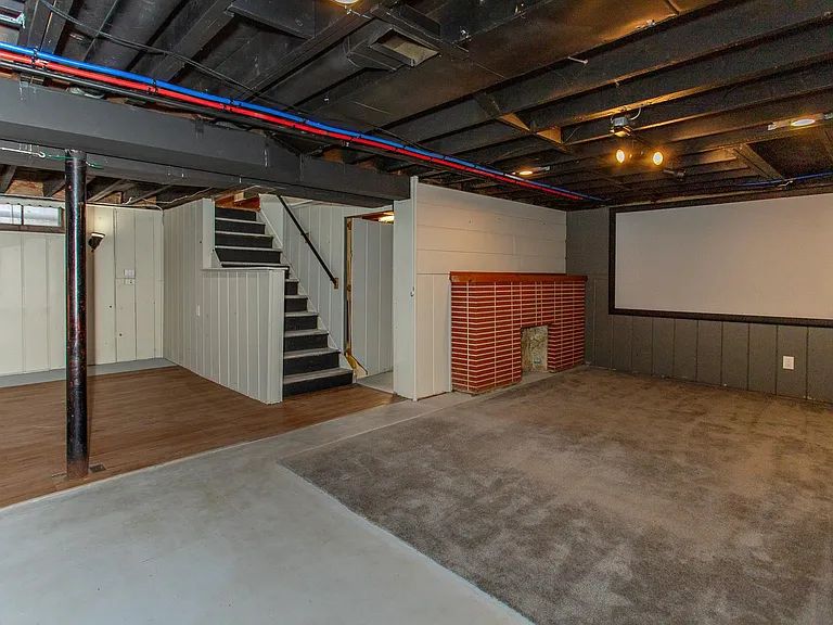 8501 Northfield Blvd — Photo 31