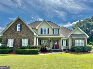 6112 Cottonwood Ln, Blackshear, GA 31516