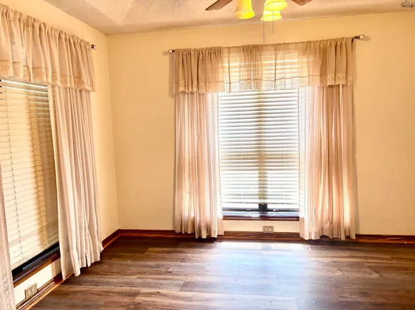 2703 Shepherds Gln, Wichita Falls, TX 76308