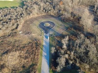 Boncrest Dr W, Buffalo, NY 14221