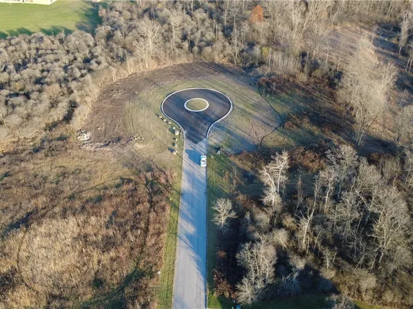 Boncrest Dr W, Buffalo, NY 14221