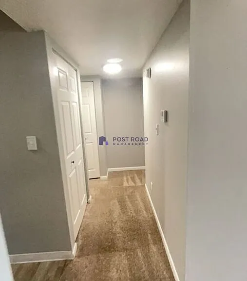501 W 27th St S #201 — Photo 3