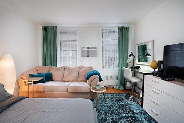 Rented by Charles Coutinho LLC | media 6