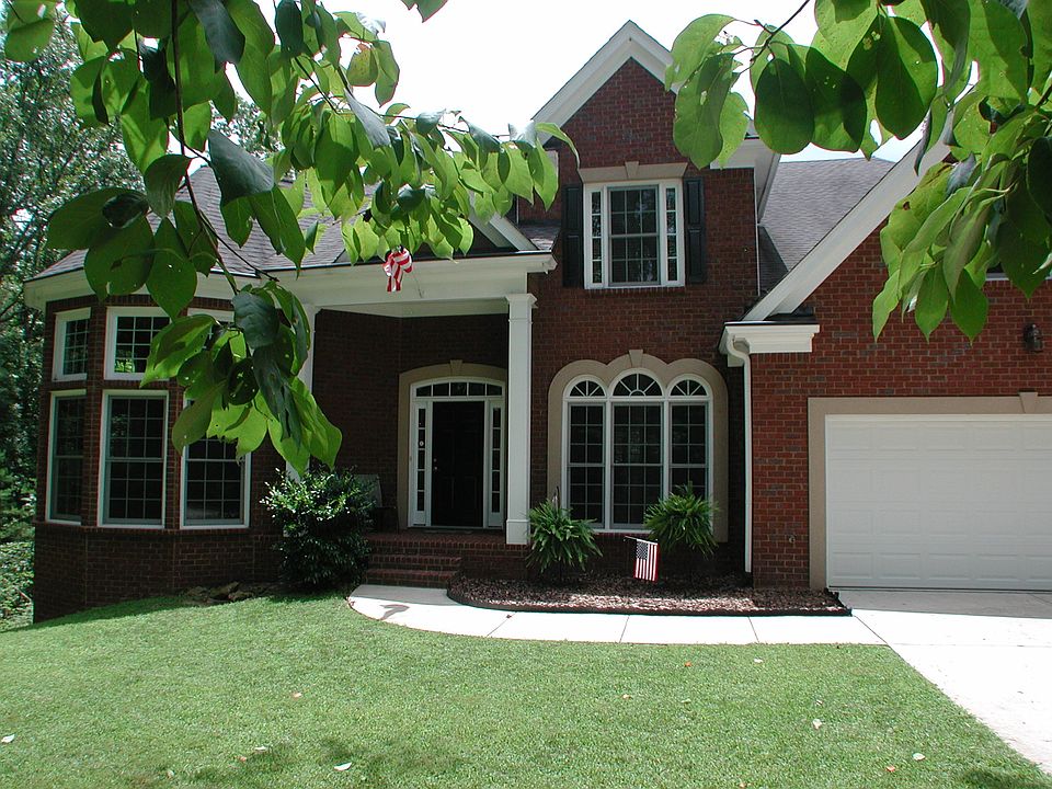 1st image of 412 Lakeview Dr