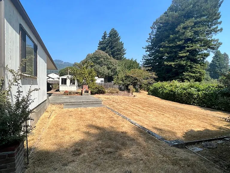 741 2nd Ave — Photo 26