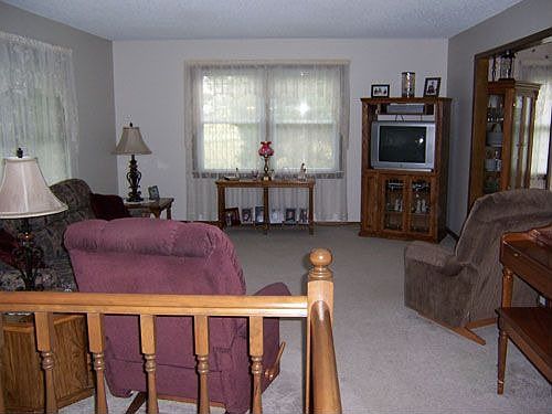 5th image of 1495 S 975th Rd