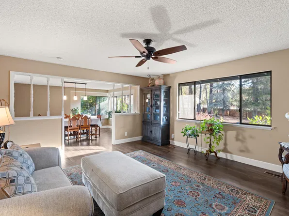 1218 Soldier Creek Rd, Grants Pass, OR 97526