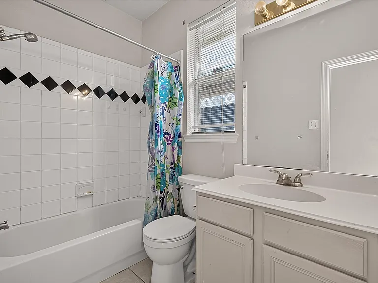 8503 Raybluff Ln — Photo 25