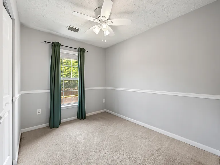 2716 Mapleview Ct — Photo 12