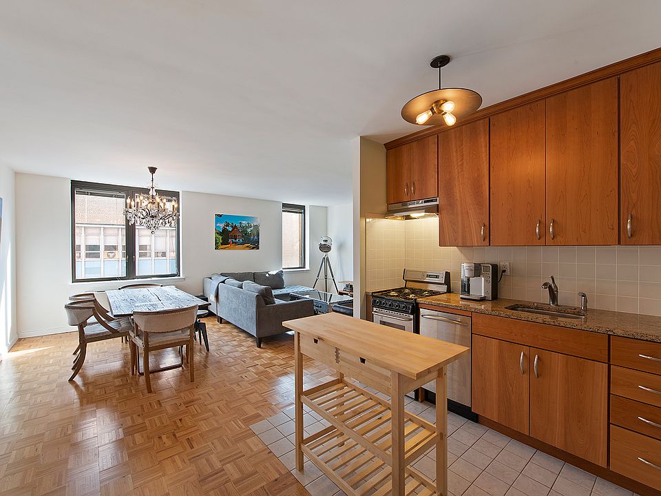 1st image of 24 E 7th St APT 7C