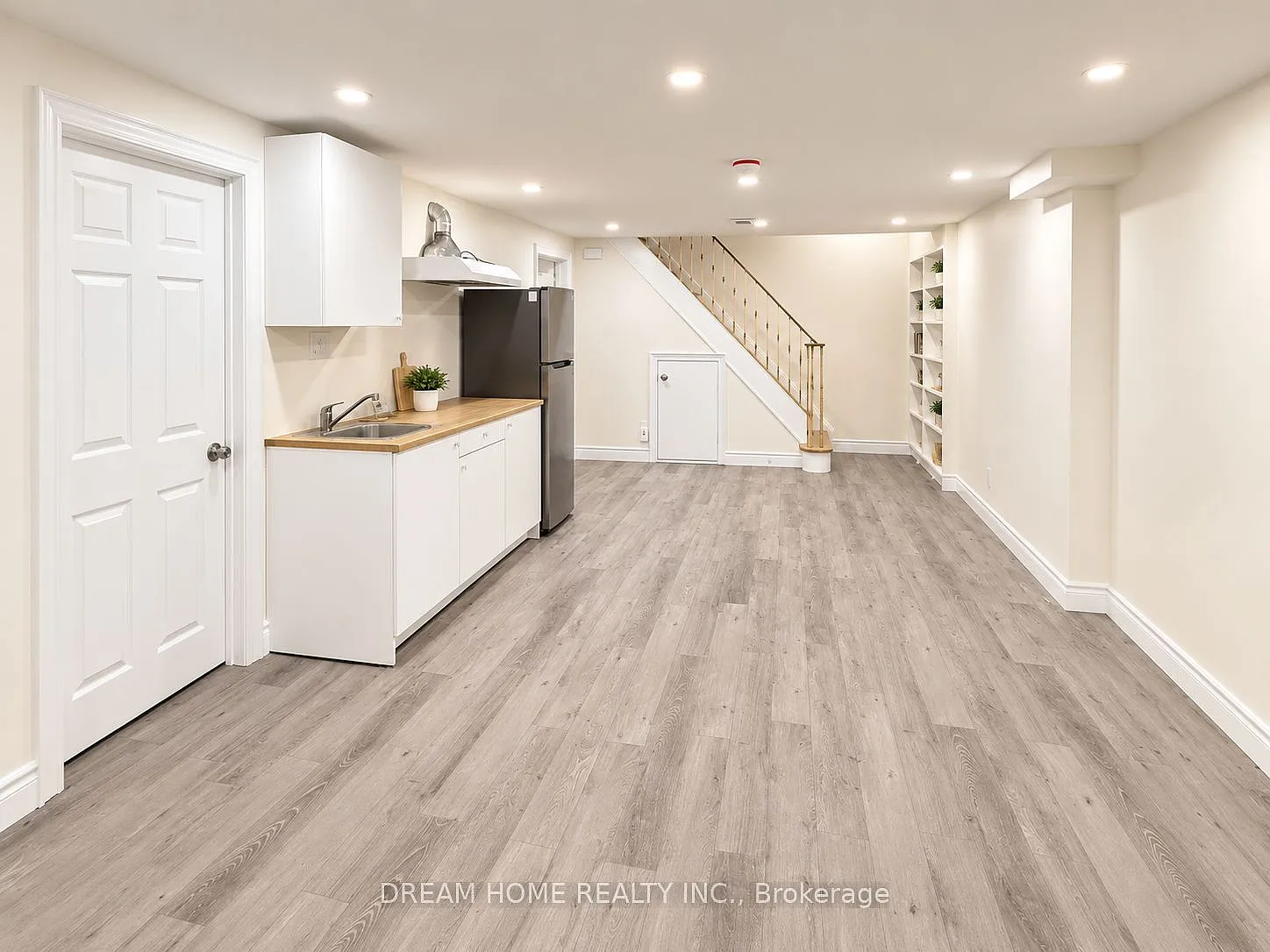 2 bed, $1,700 — Photo 2