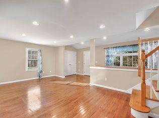 43 Cook St, Manchester, CT 06040