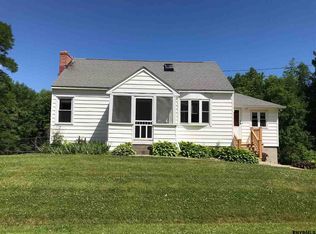 10 Pinewoods Rd, Melrose, NY 12121