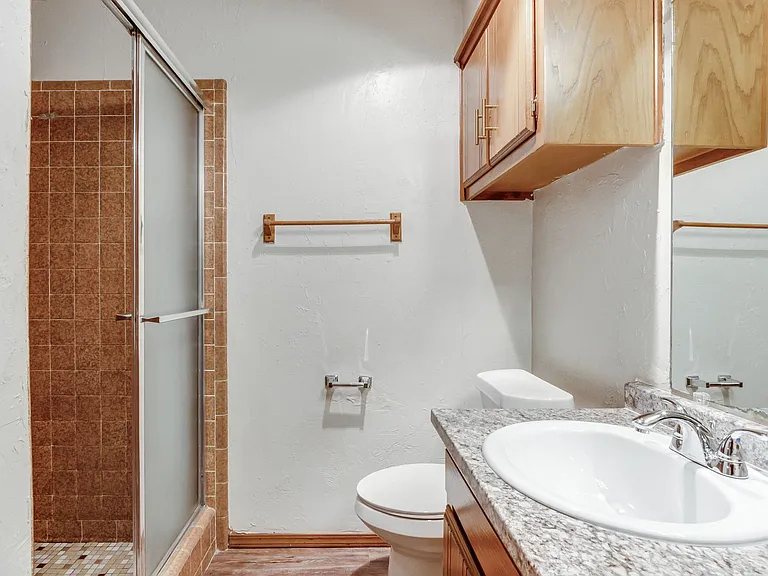 1705 N Gleason Ave — Photo 41