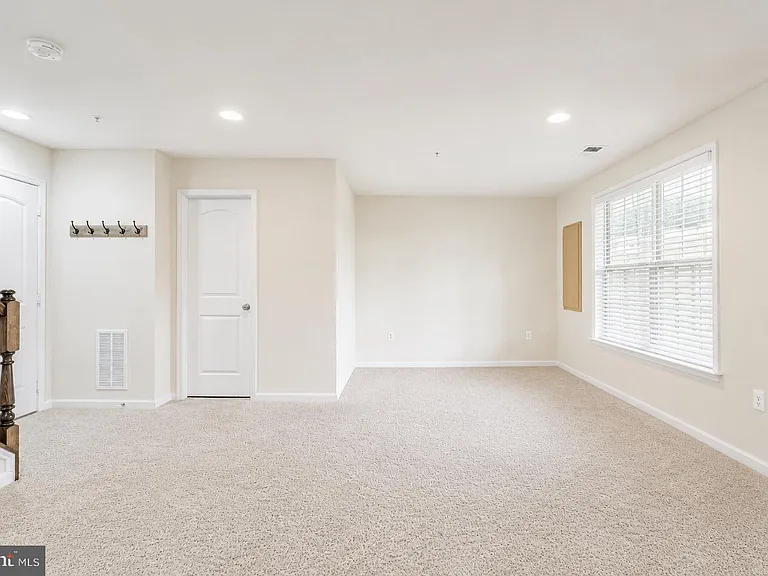 4731 Cambria Rd — Photo 15