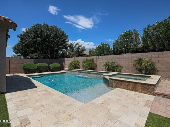 2552 E PLUM Street, Gilbert, AZ 85298