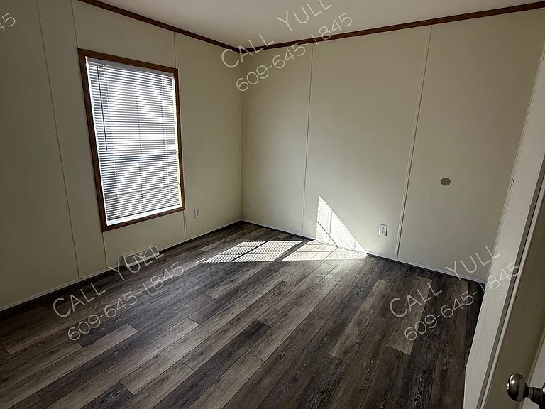 703 Pineview Ave — Photo 8