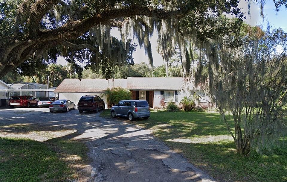 1st image of 1913 S 47th St