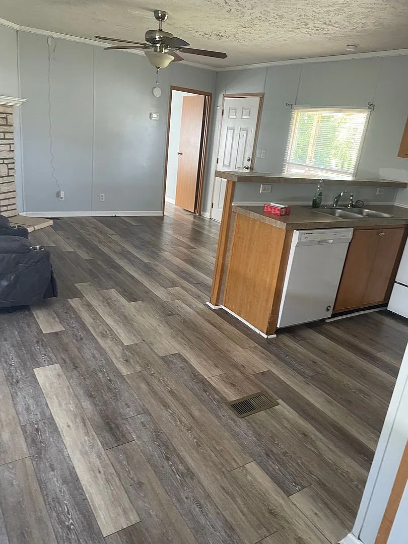 2 Bedroom / 1 Bath Home in Church Hill — Photo 4