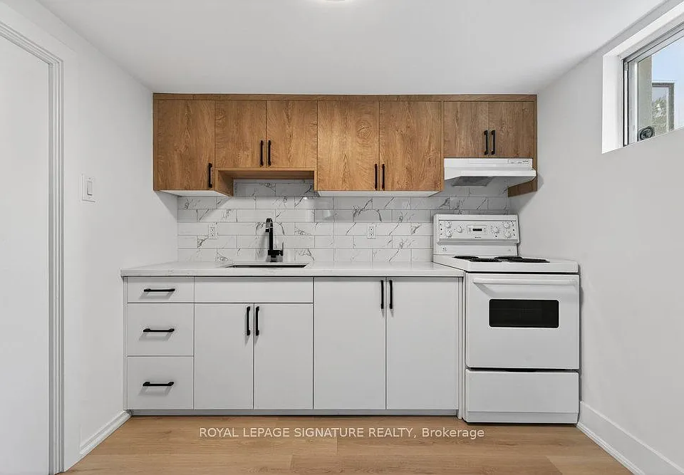 297 Kennedy Rd #BASEMENT