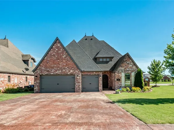 3405 SW Cabernet Ave, Bentonville, AR 72712