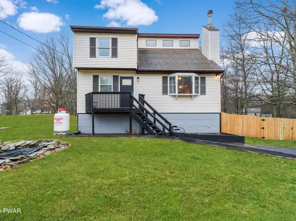 151 Schoonover Ct, Bushkill, PA 18324