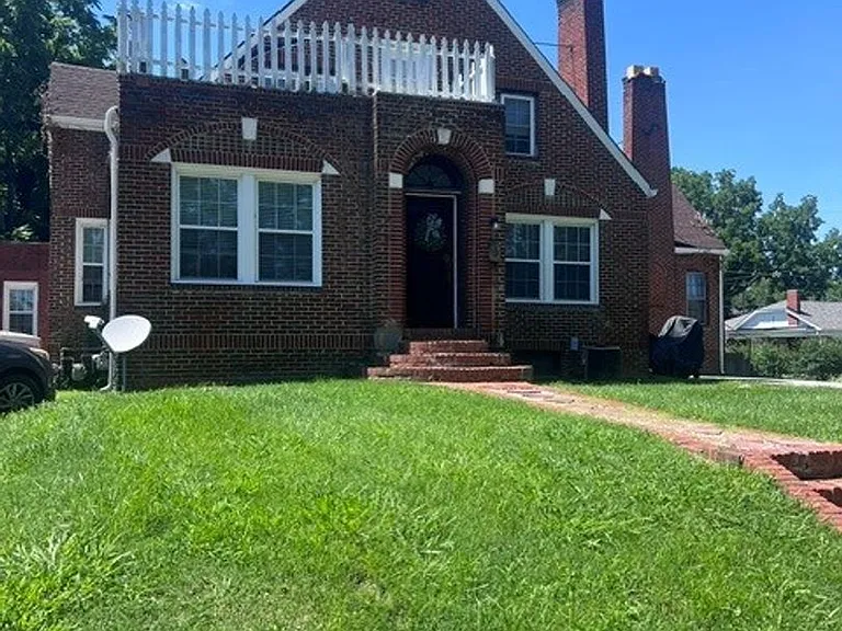 201 E Gilmer Park — Photo 19