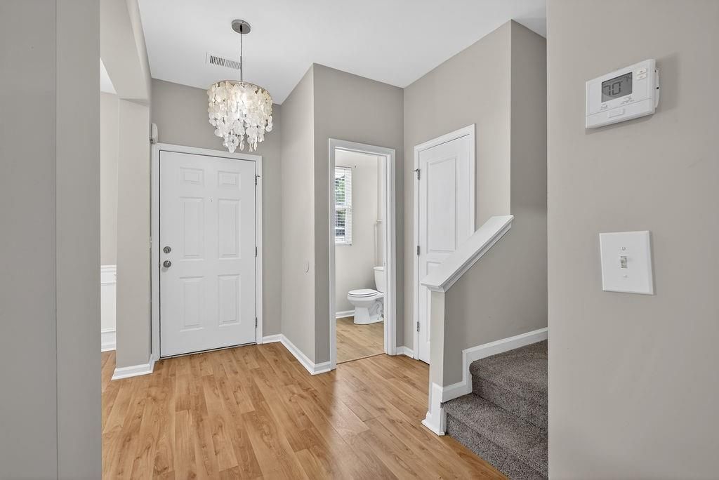 1505 Ashbrooke Trce, Stone Mountain, GA - View 3