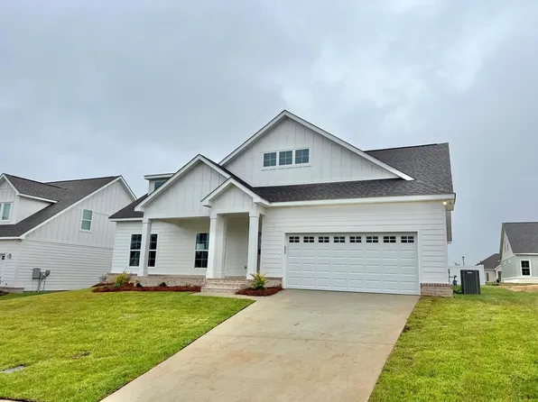111 Leaf St, Midland City, AL 36350