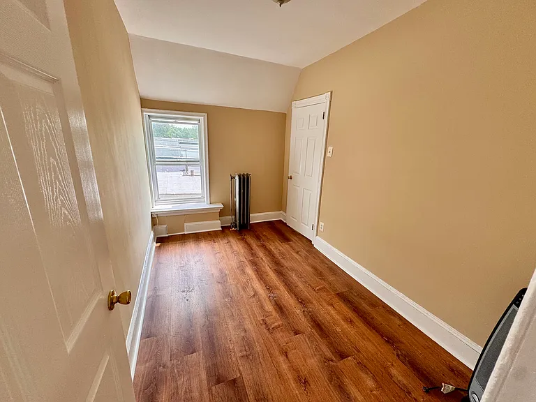 220 Osborn St #2 — Photo 28