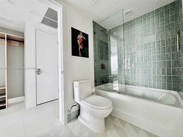 159 NE 6th St #4314 — Photo 29