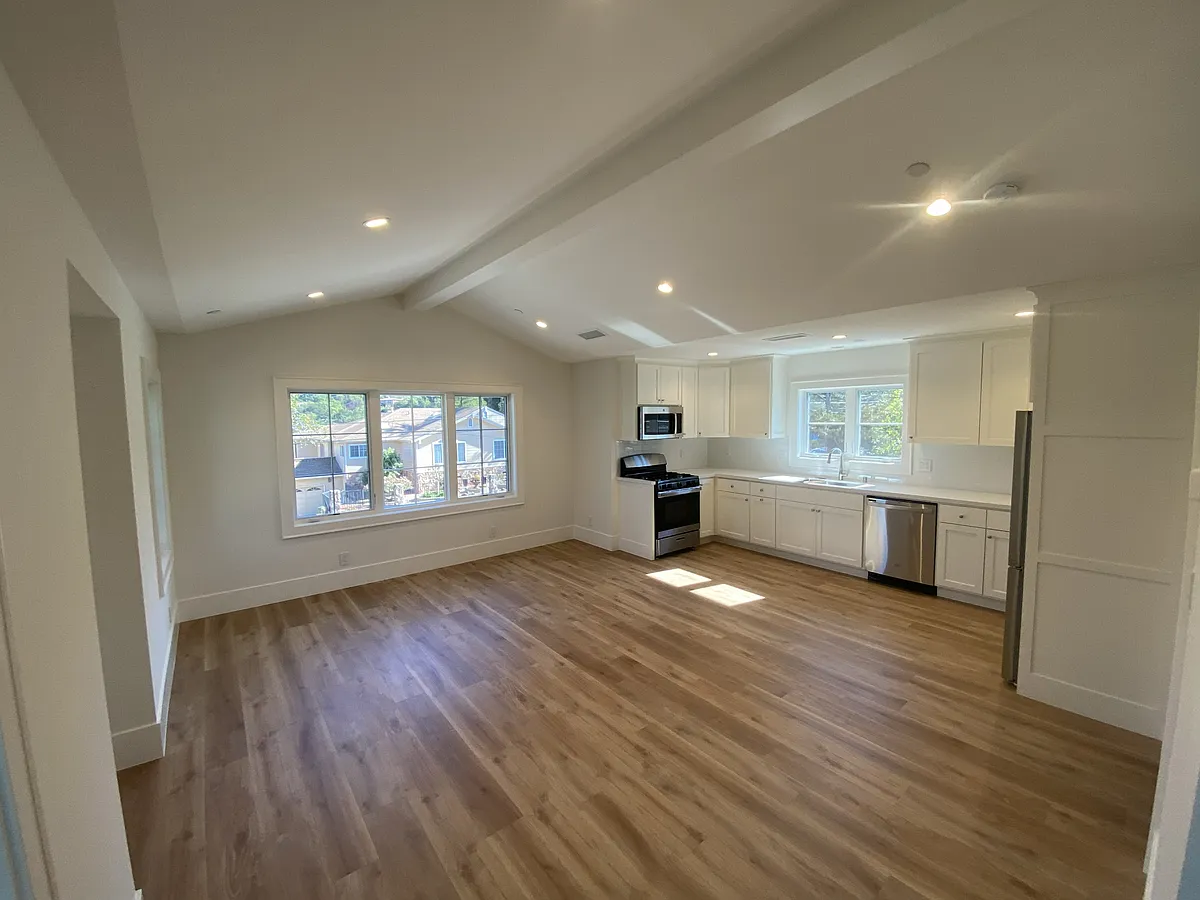 Building Photo - 56A Central Ave #56A