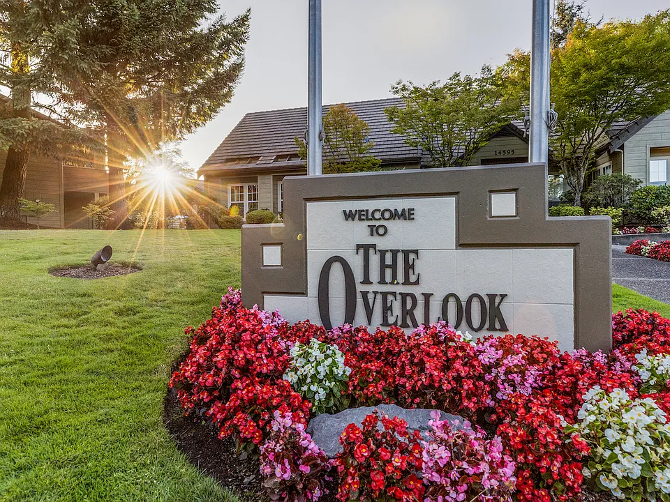 Overlook at Murrayhill Apartments