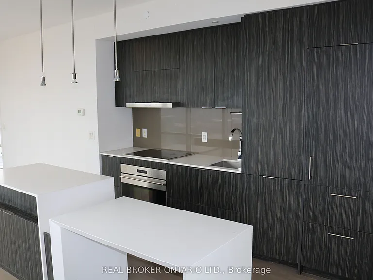 1 Bloor St E #5209 — Photo 14
