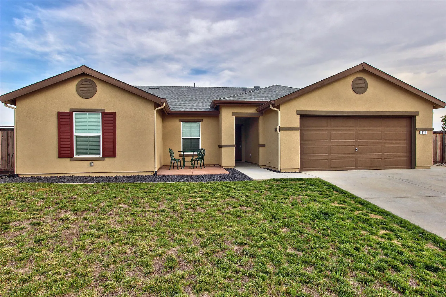 818 Weeping Willow Way photo 1