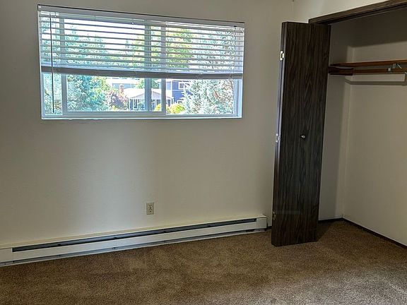 5th image of 1215 Pioneer St #12