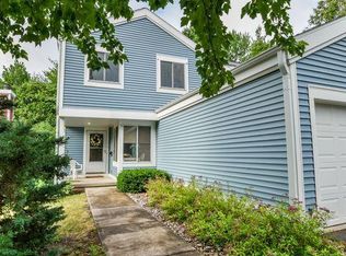 5 Mountain Ash Trl, Madison, WI 53717